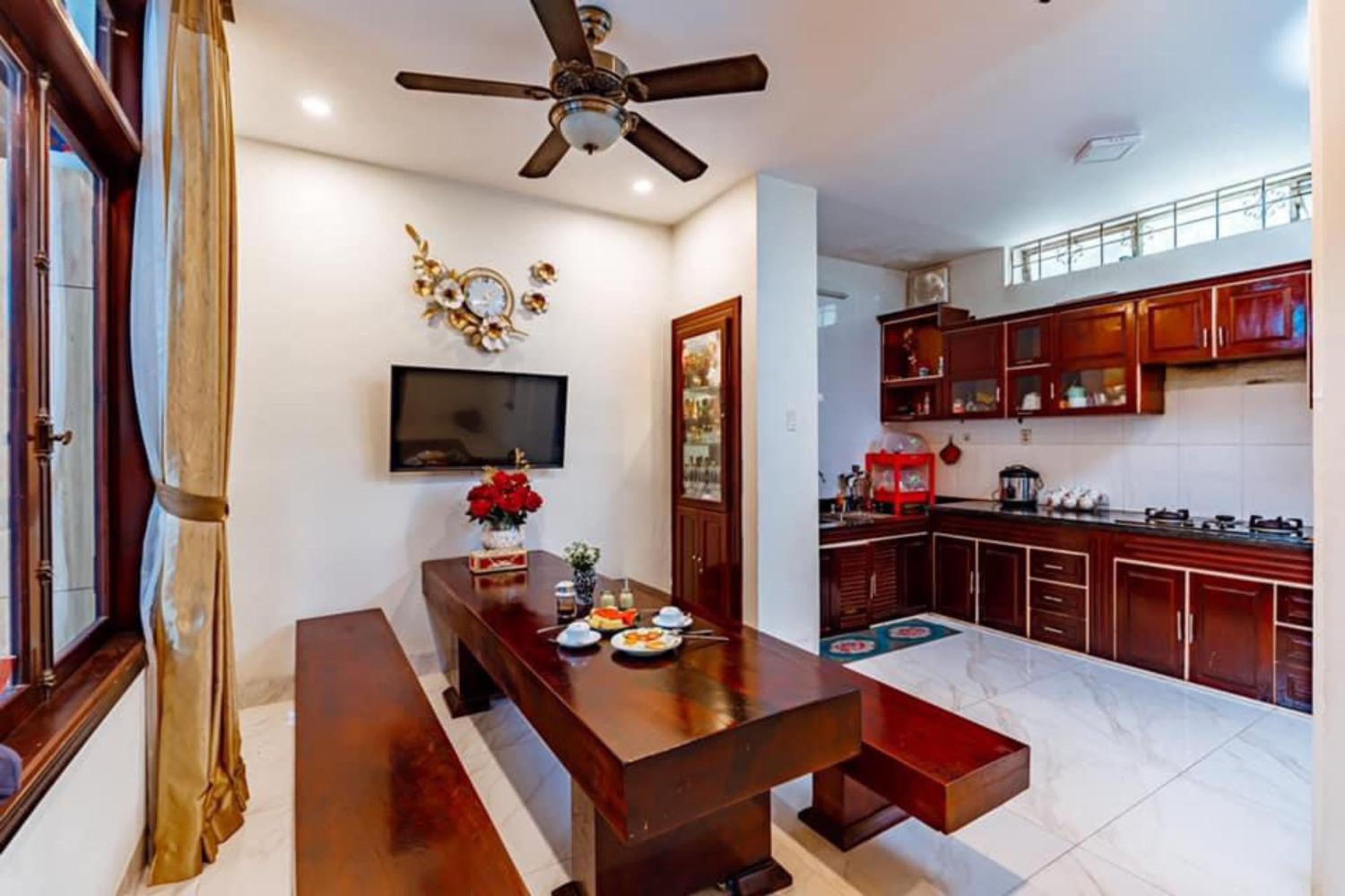 Nana House Hue view 5