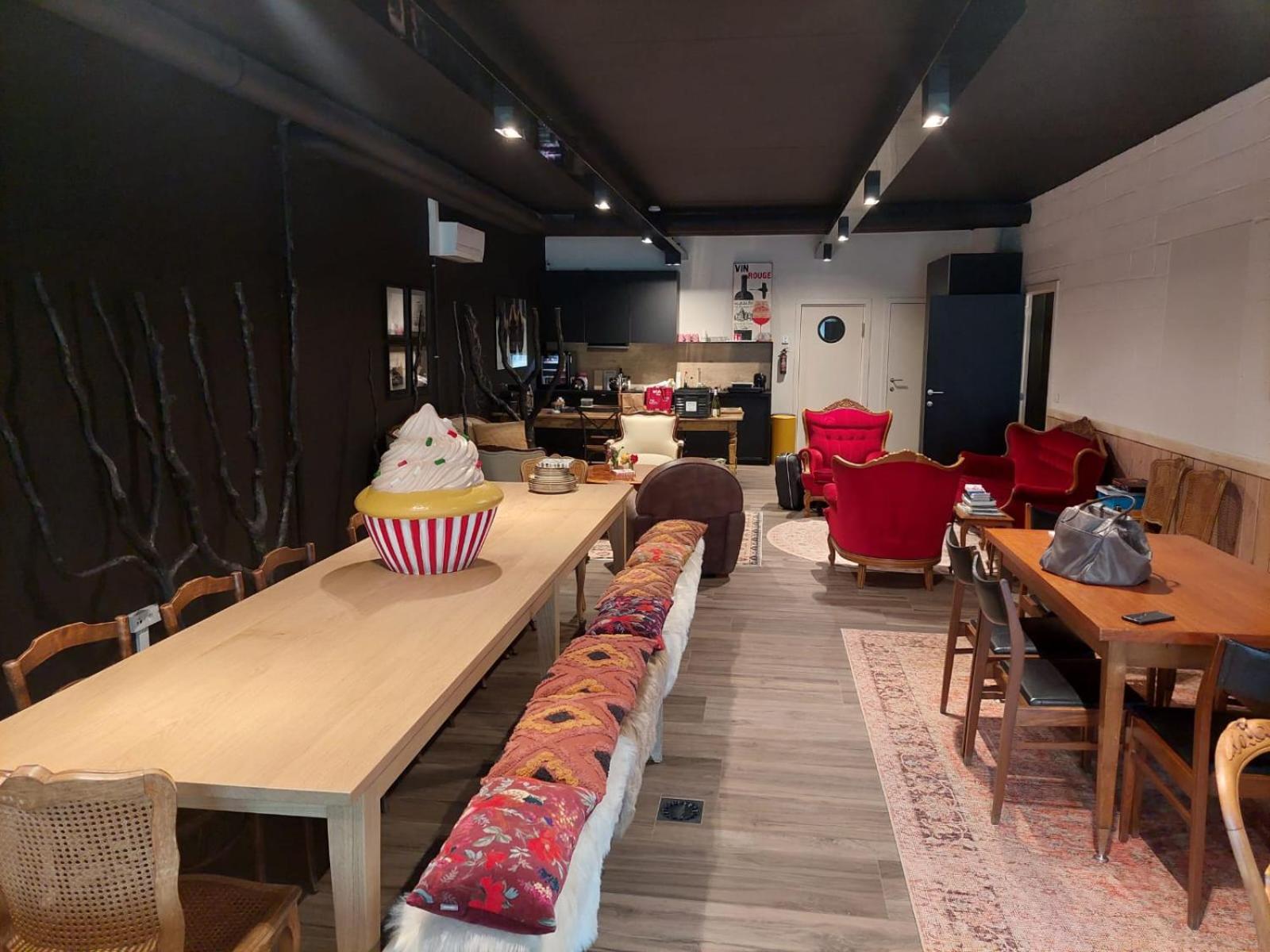 Sous la Houlette, 3 Suites, Pool and Sauna on demand