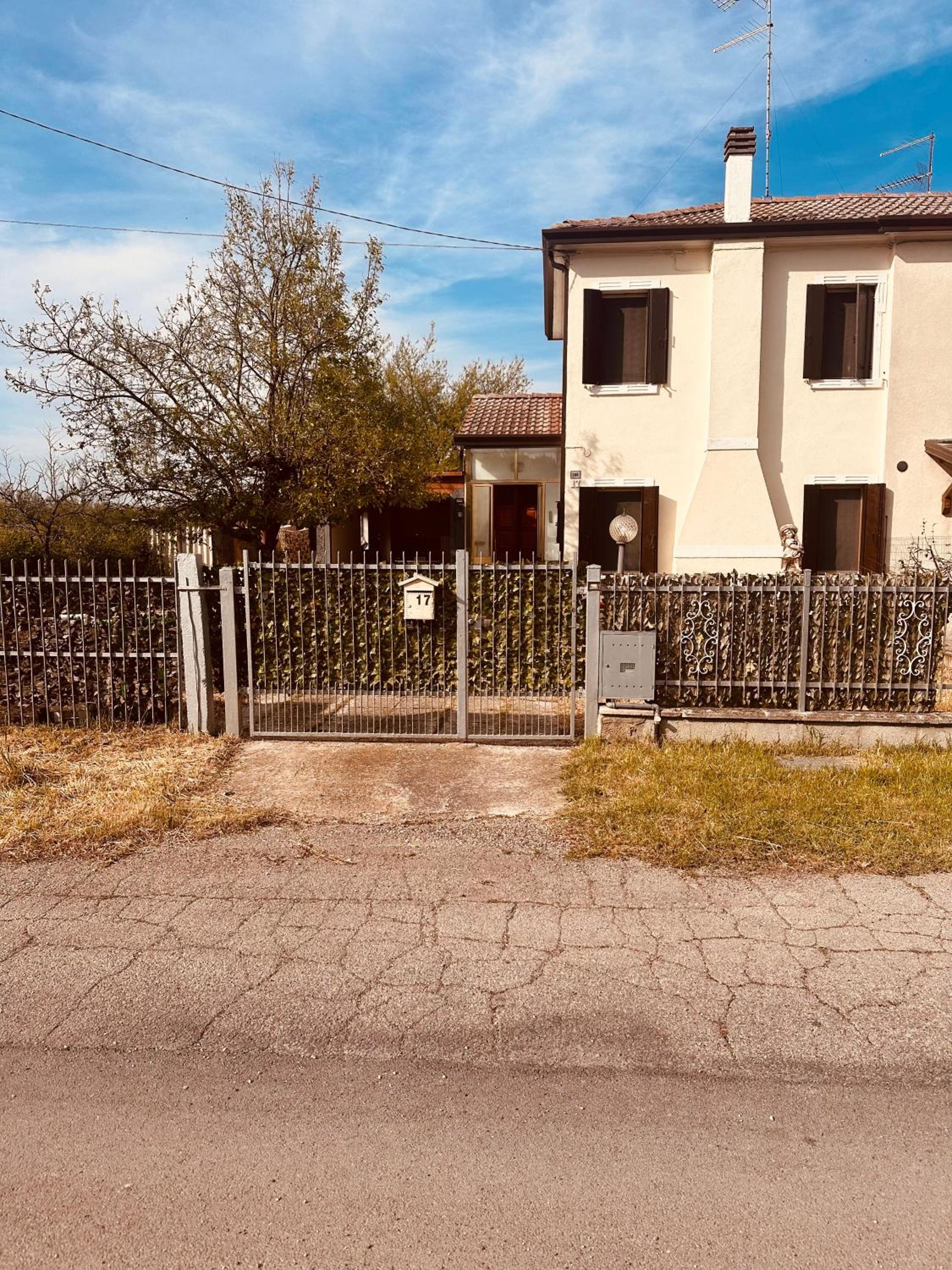 Vila Romaneasca