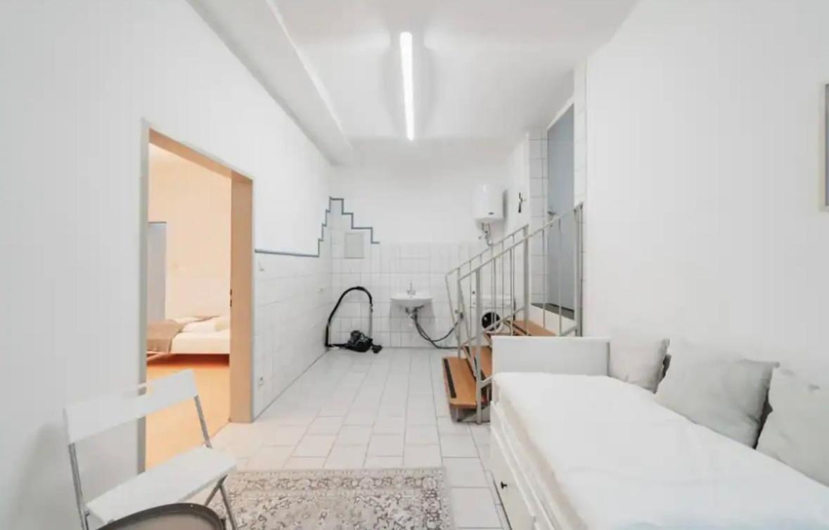 Souterrain Apartment