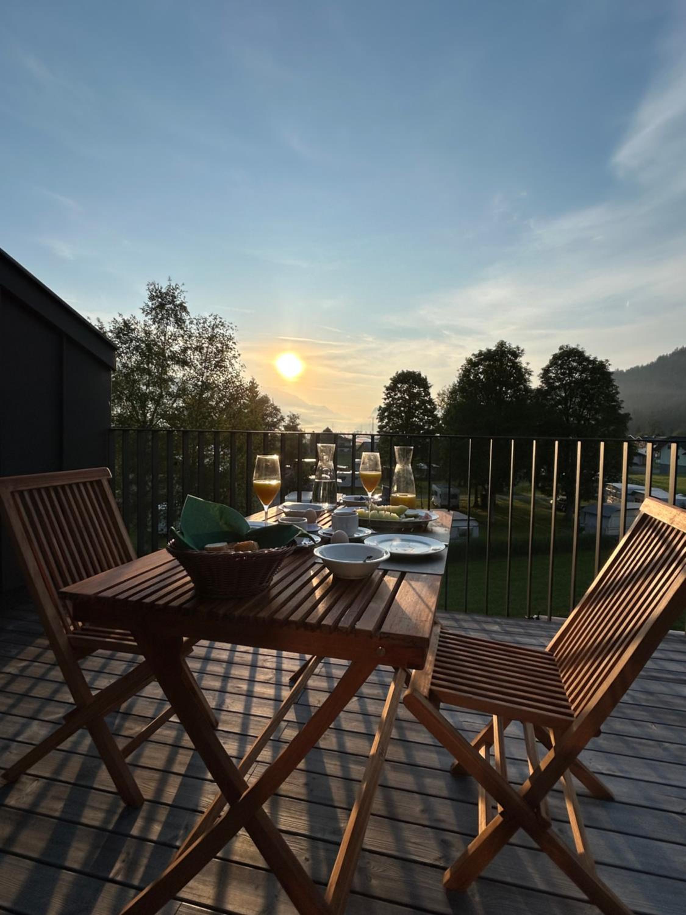 Tanners Chalet Apartments