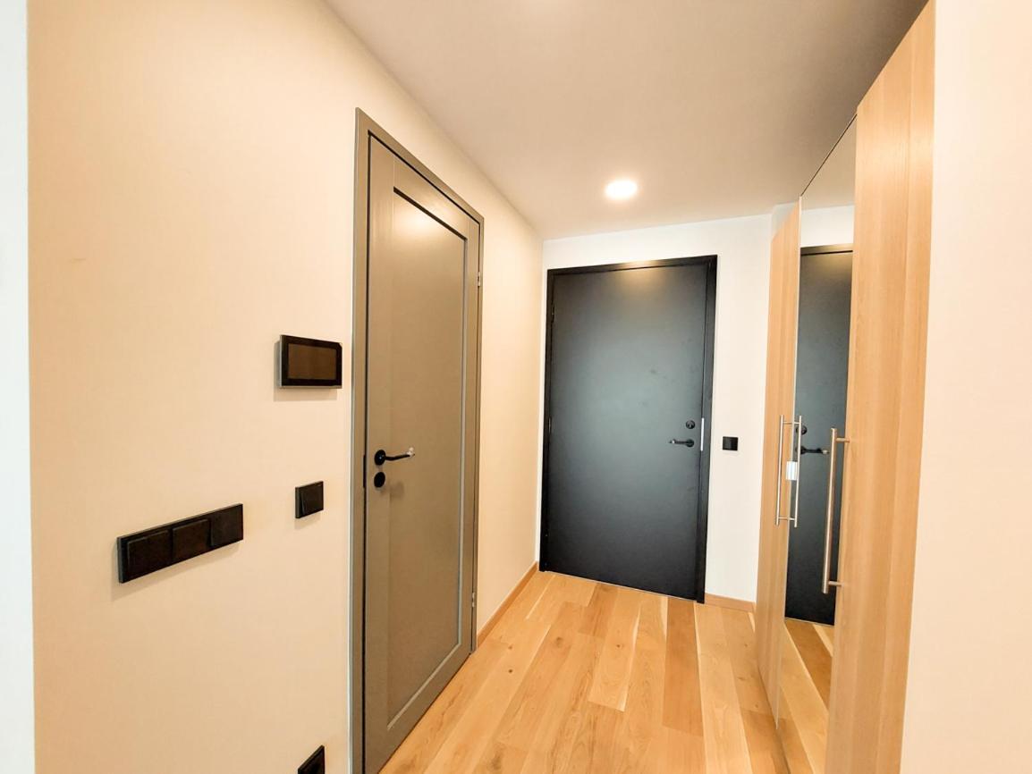 Johanna Quest Studio