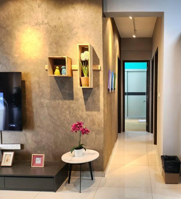 Danga Bay Designer Suites KKS Plus Collection