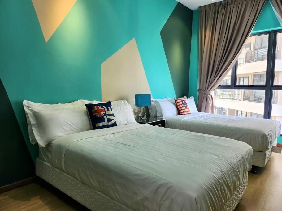 Danga Bay Designer Suites KKS Plus Collection