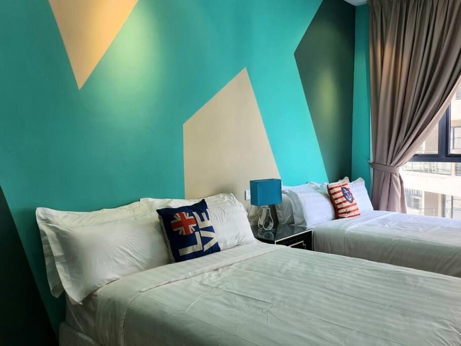 Danga Bay Designer Suites KKS Plus Collection