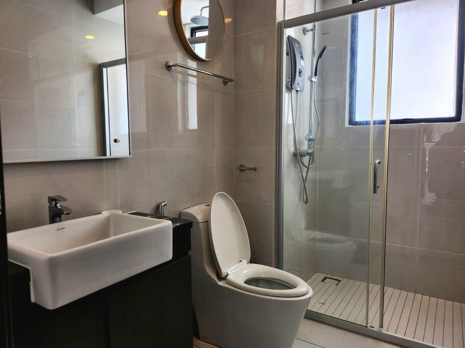 Danga Bay Designer Suites KKS Plus Collection
