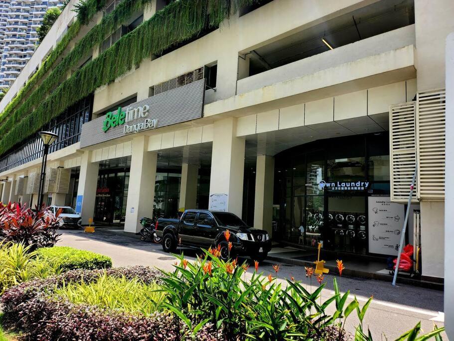 Danga Bay Designer Suites KKS Plus Collection