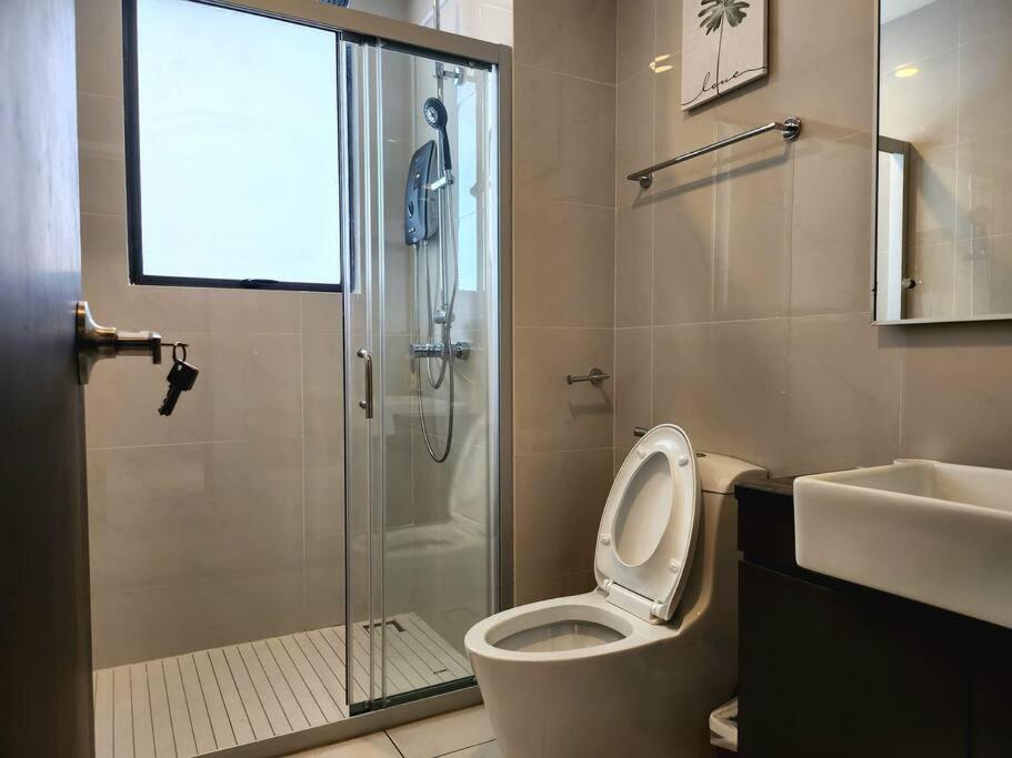 Danga Bay Designer Suites KKS Plus Collection