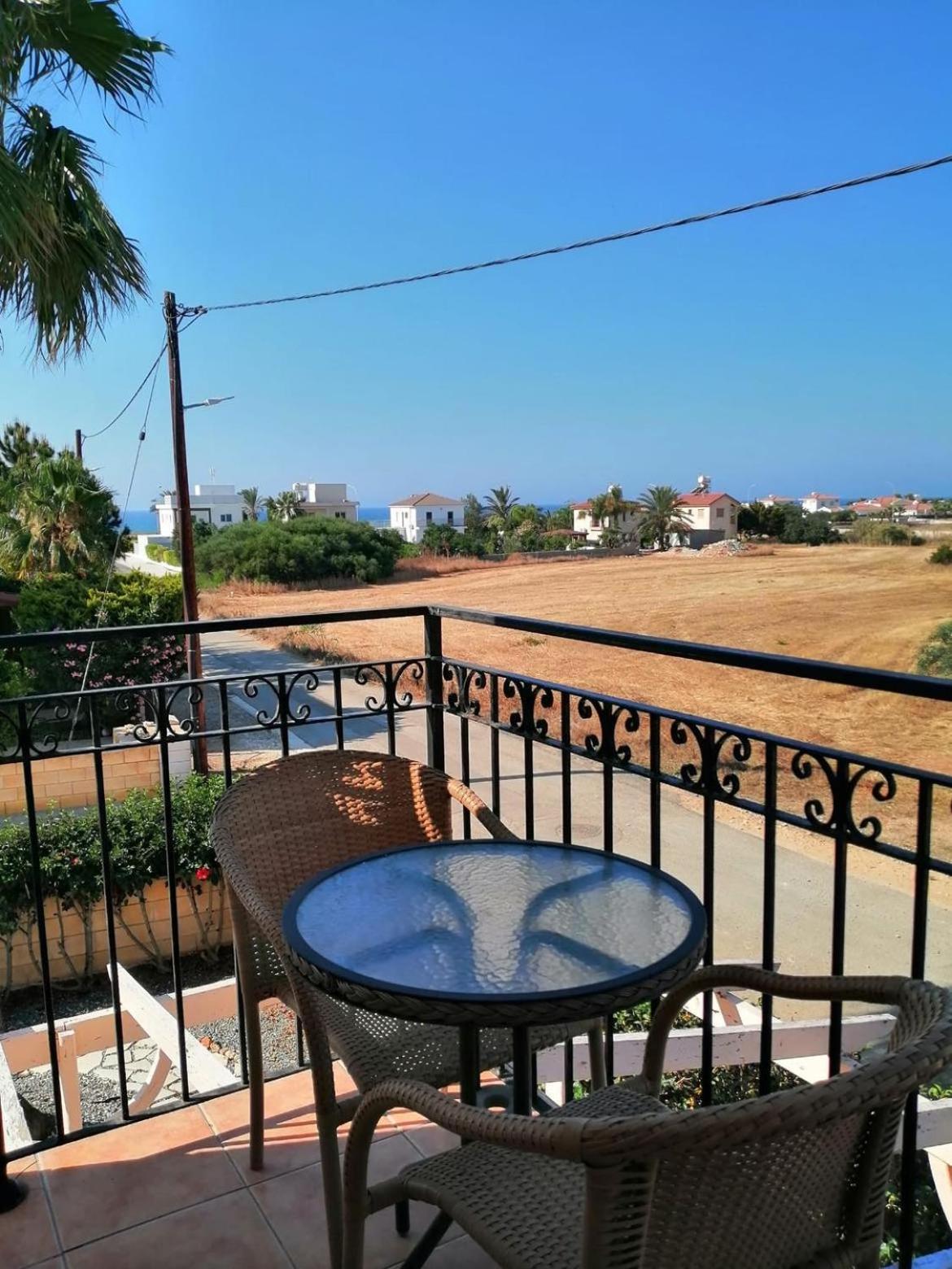 Villa Elena Gardens