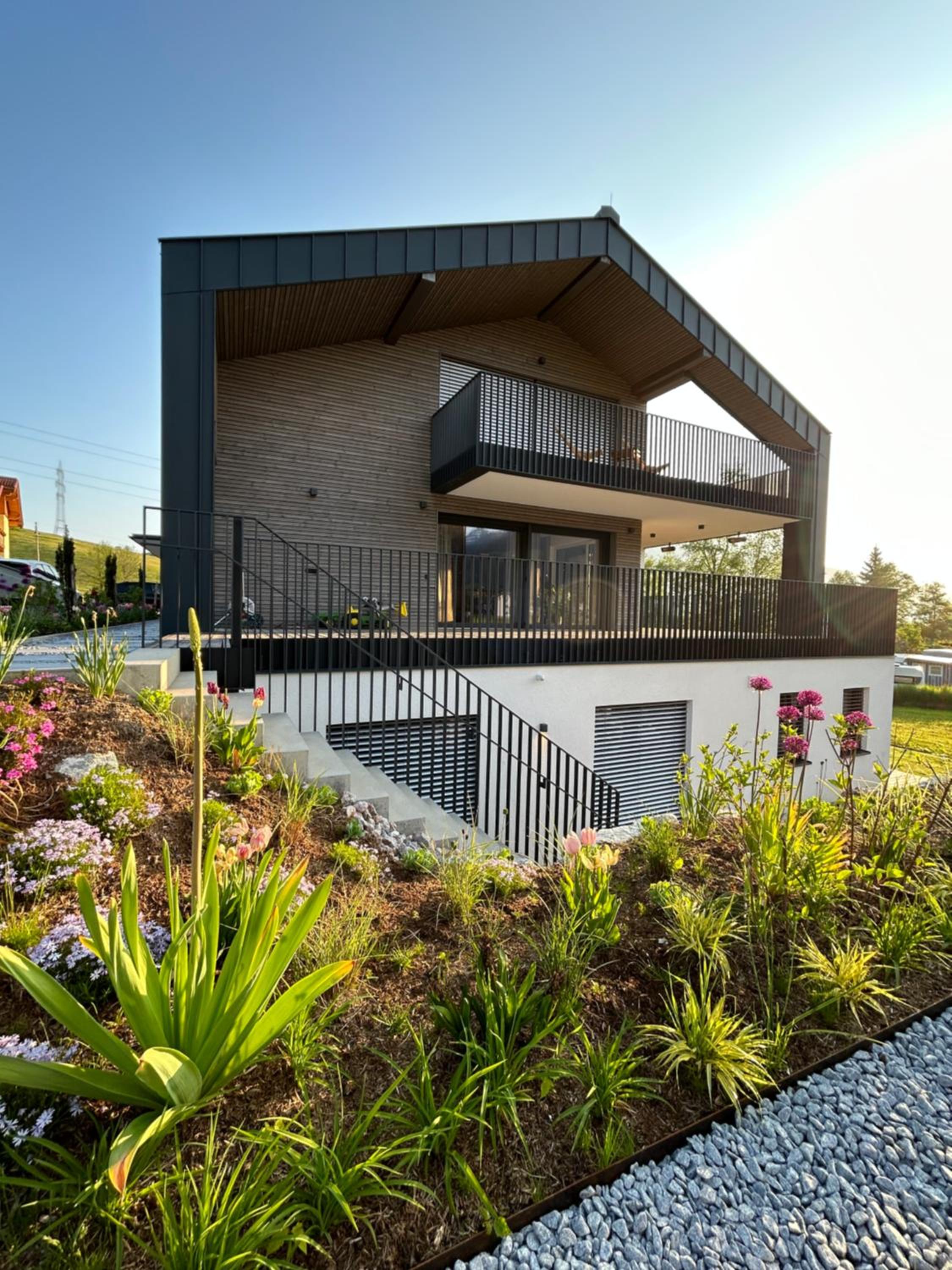 Tanners Chalet Apartments