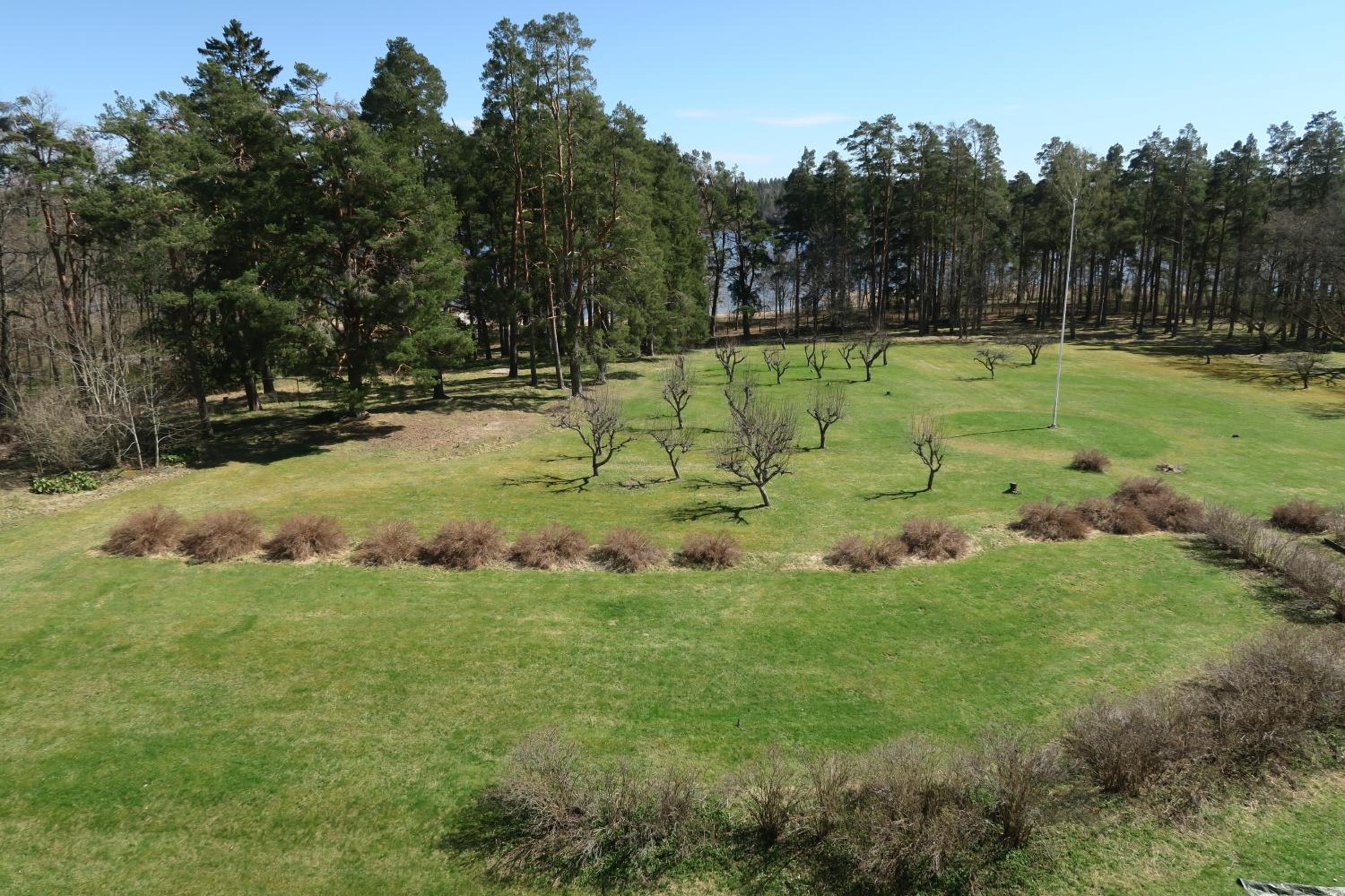 Knipnäs Rosengarden