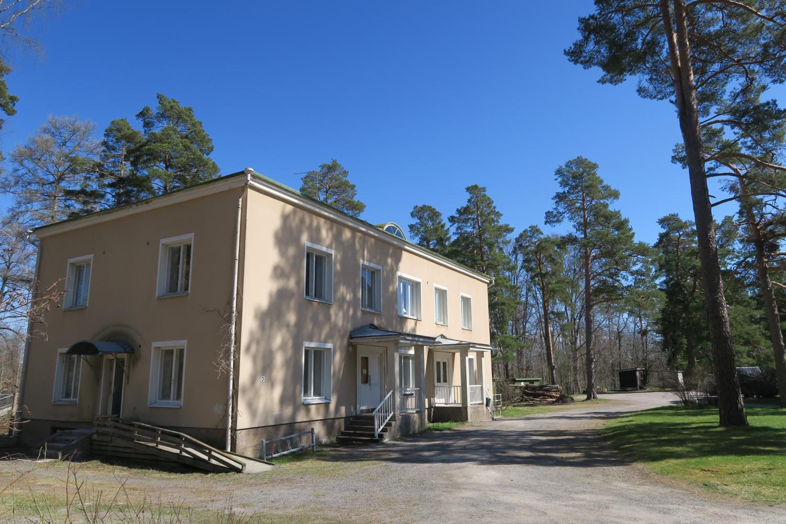Knipnäs Rosengarden