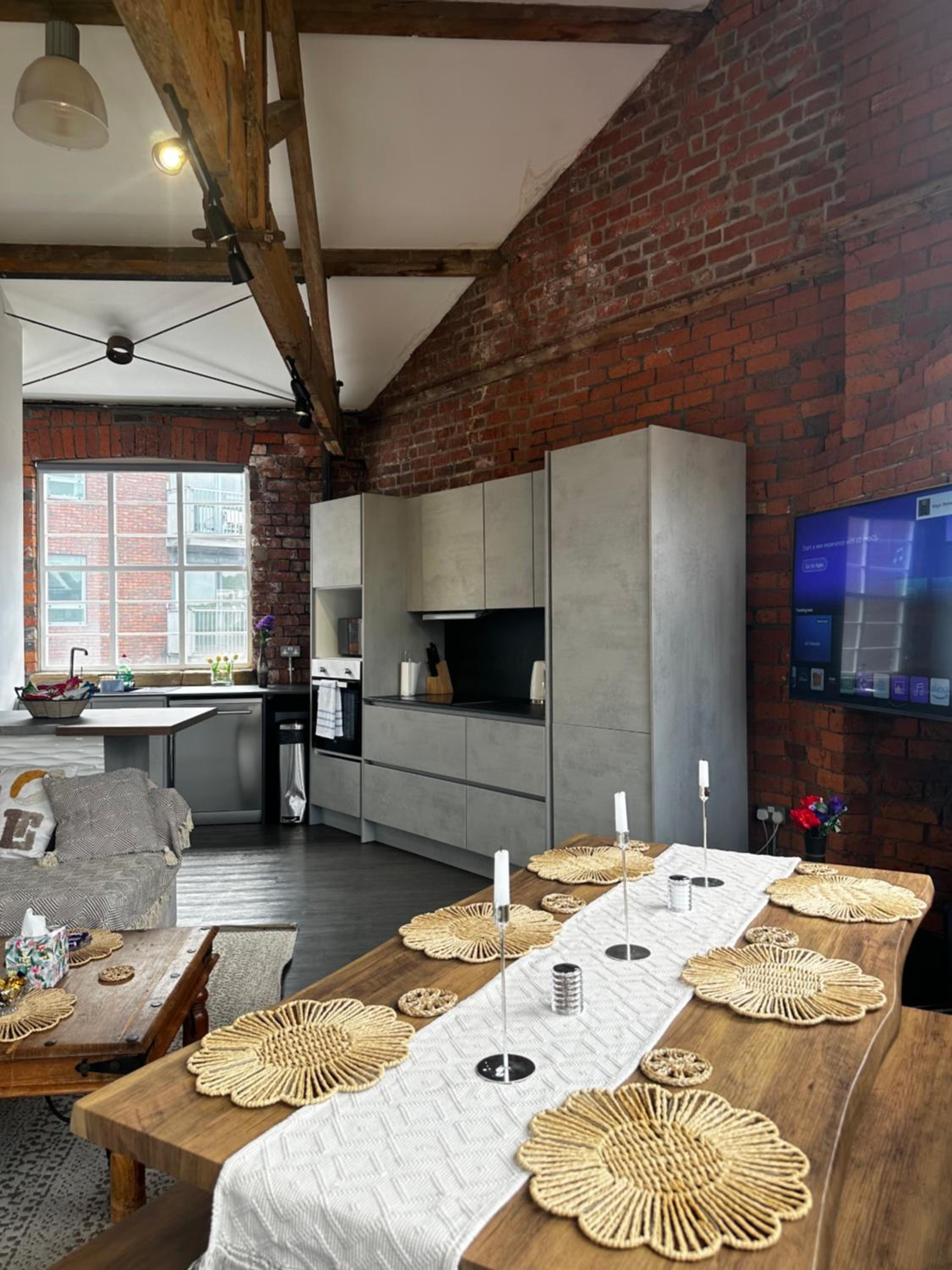 Industrial Escape - Kelham Island, Free Parking & Walkable Bars view 4