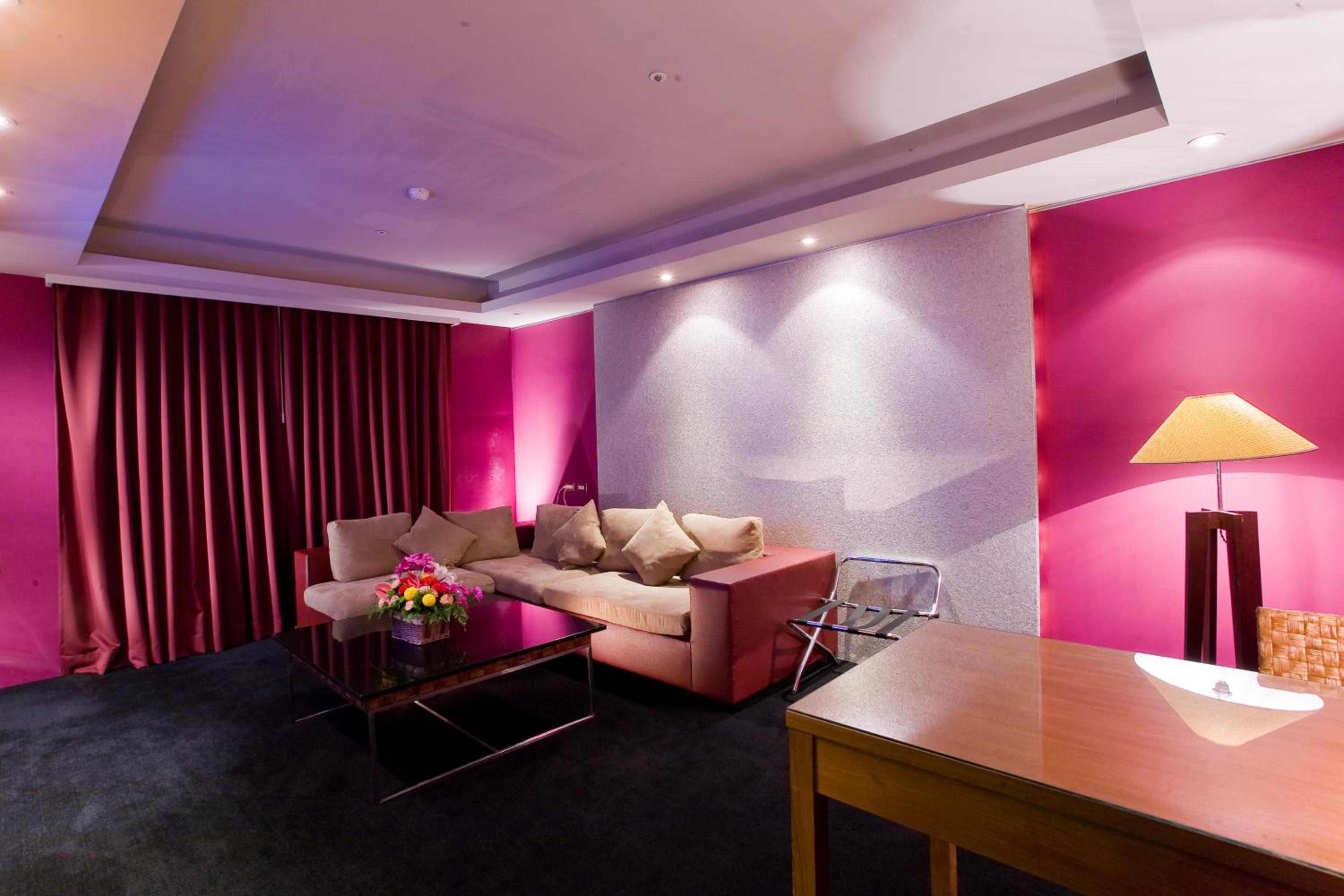 H.M.Hotel
