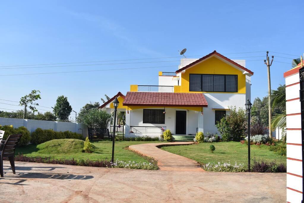 JACK & JILL COTTAGE view 5