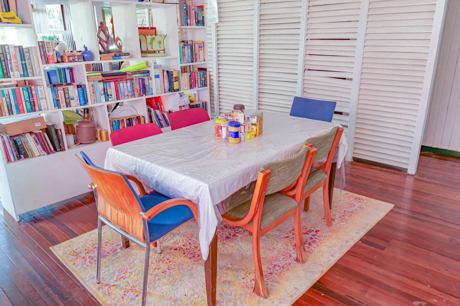 SMITH'S BNB ROOMS 2 view 2