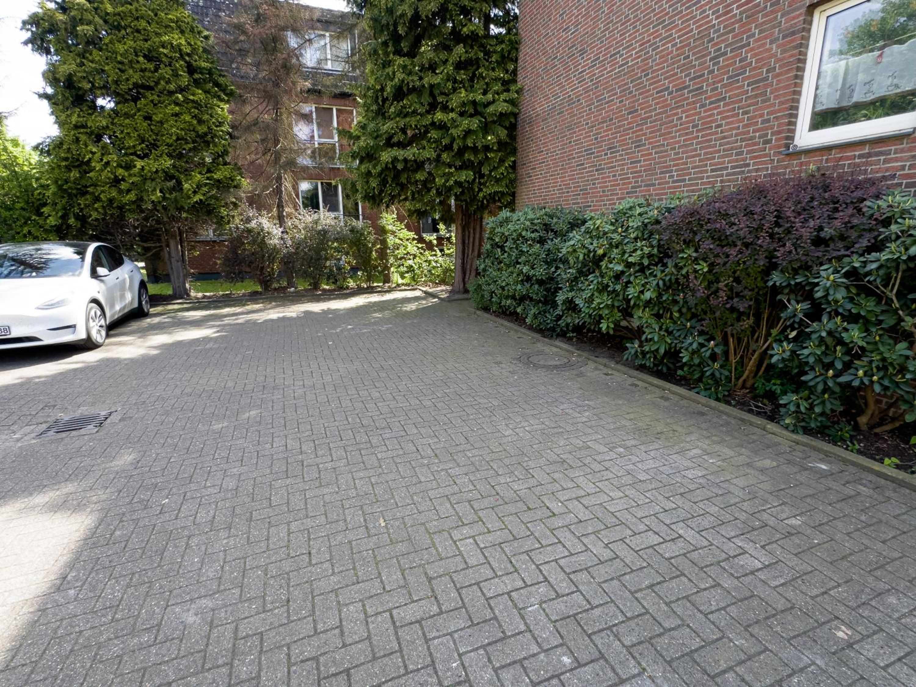 ImmoStay S#2 Zimmer - Free Parking & Balkon, WiFi & Nähe Mercedes Benz