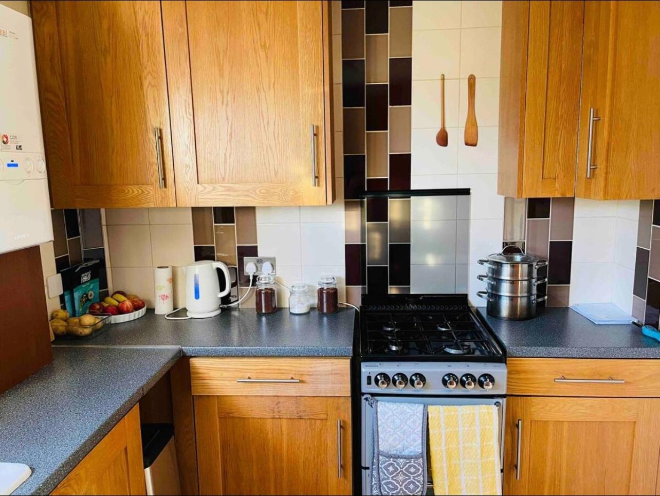 Beautiful One Bedroom Flat in London - Image 3