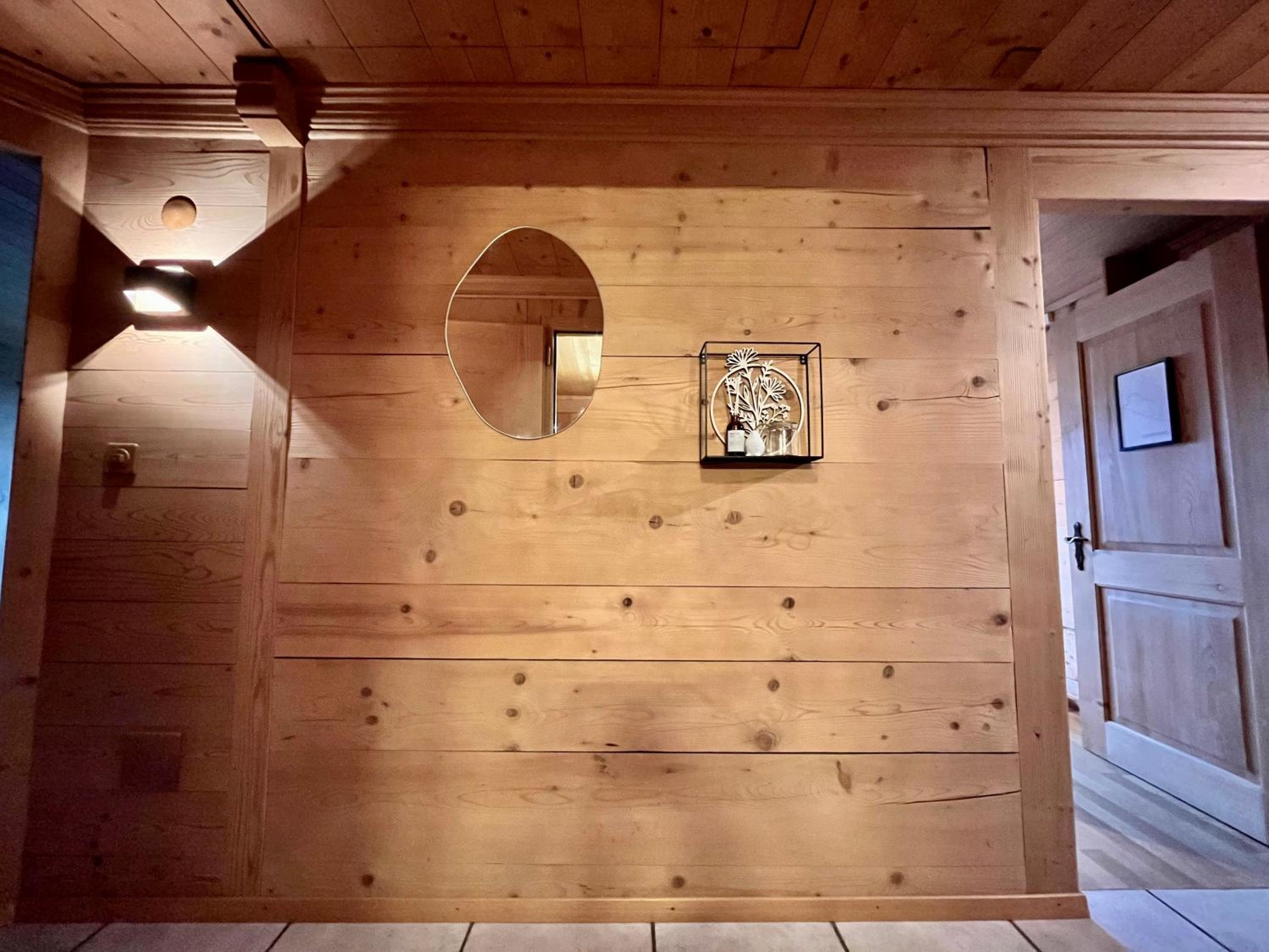 zentrale, gemütliche Wohnung im Schweizer Stil I Bergblick