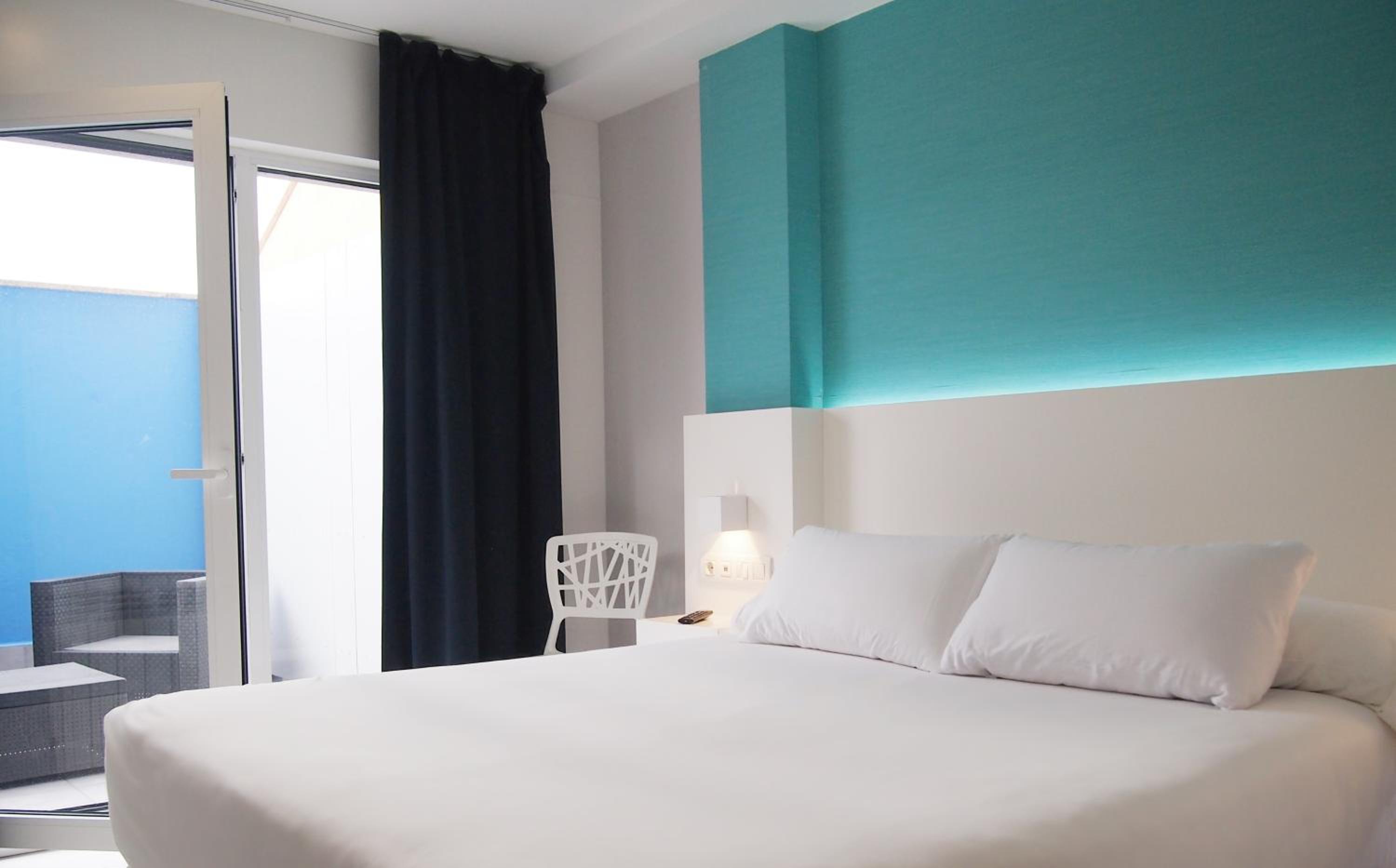 Four Rooms en Muxia — hotel room