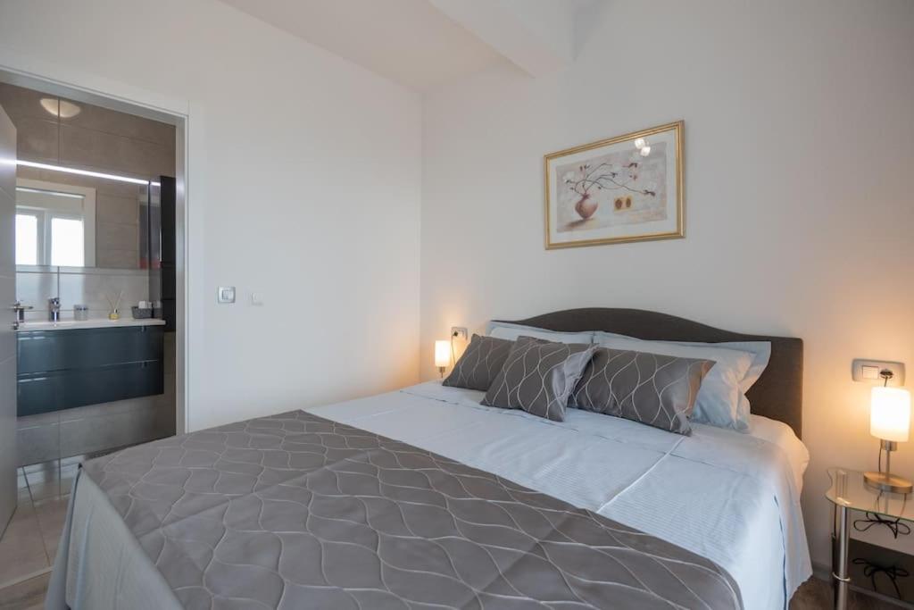 Villa Mira Mel mit privaten Pool - Makarska Exklusiv