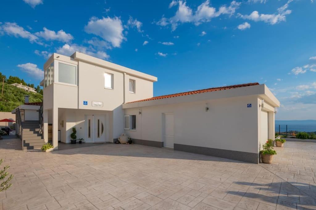 Villa Mira Mel mit privaten Pool - Makarska Exklusiv