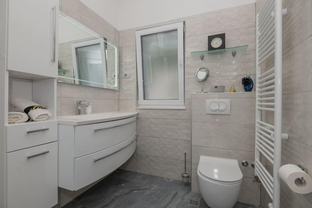 Villa Mira Mel mit privaten Pool - Makarska Exklusiv