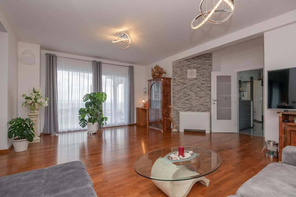 Villa Mira Mel mit privaten Pool - Makarska Exklusiv