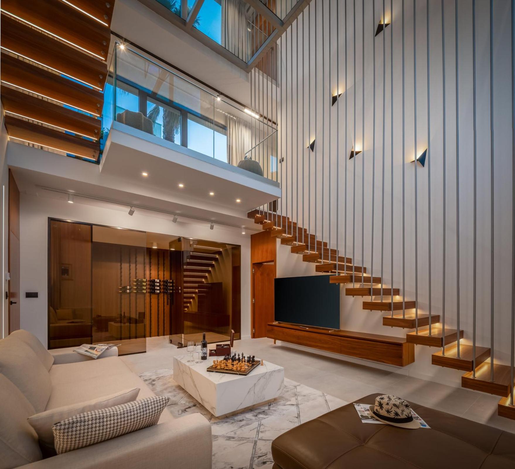 Luxury Villa Glass with Pool view 3