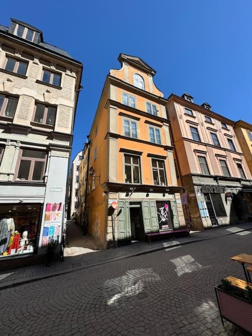Historisk lägenhet i gamla stan view 4