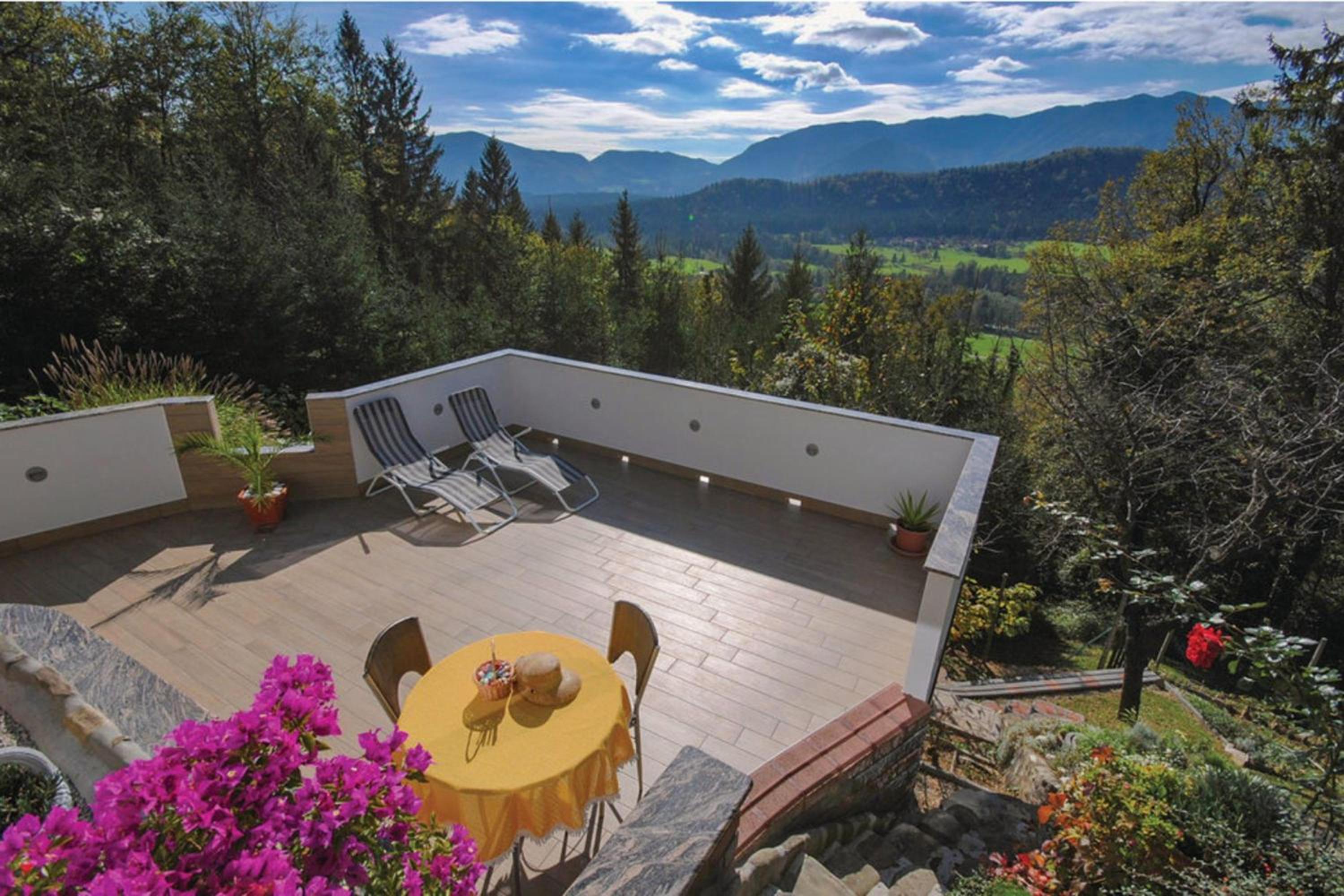 Bonidesa House With Whirlpool - Happy Rentals view 2