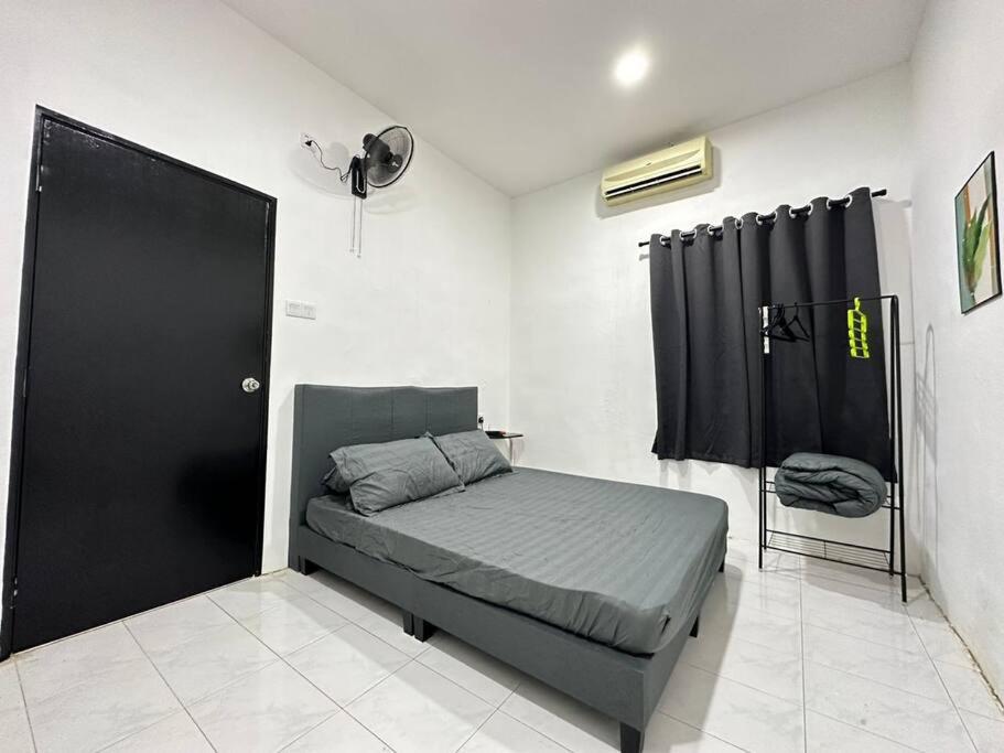 Home In Johor Bahru Near Sutera Mall photo 5