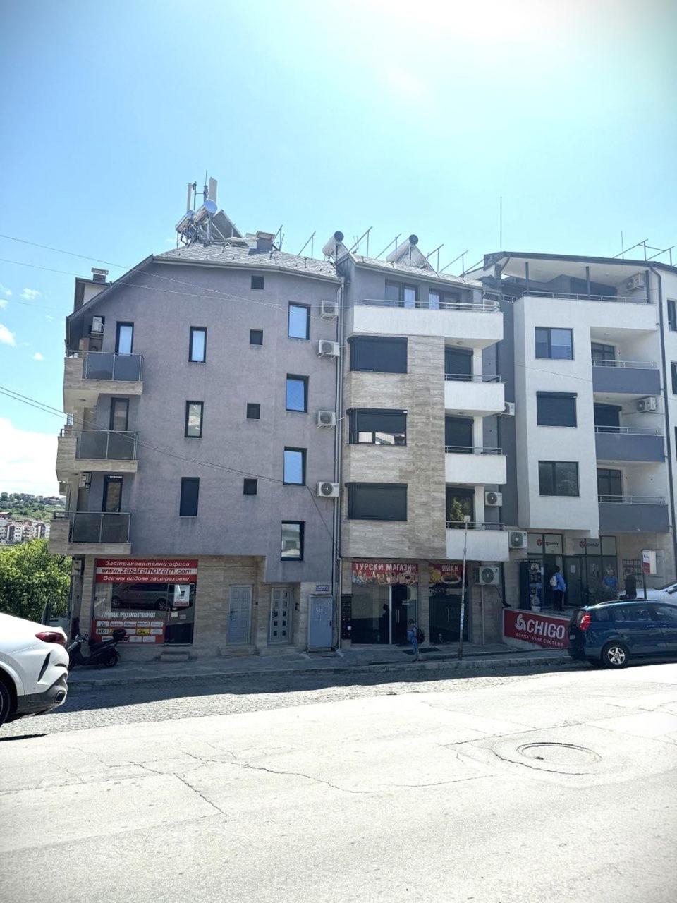 VANITY Apartments