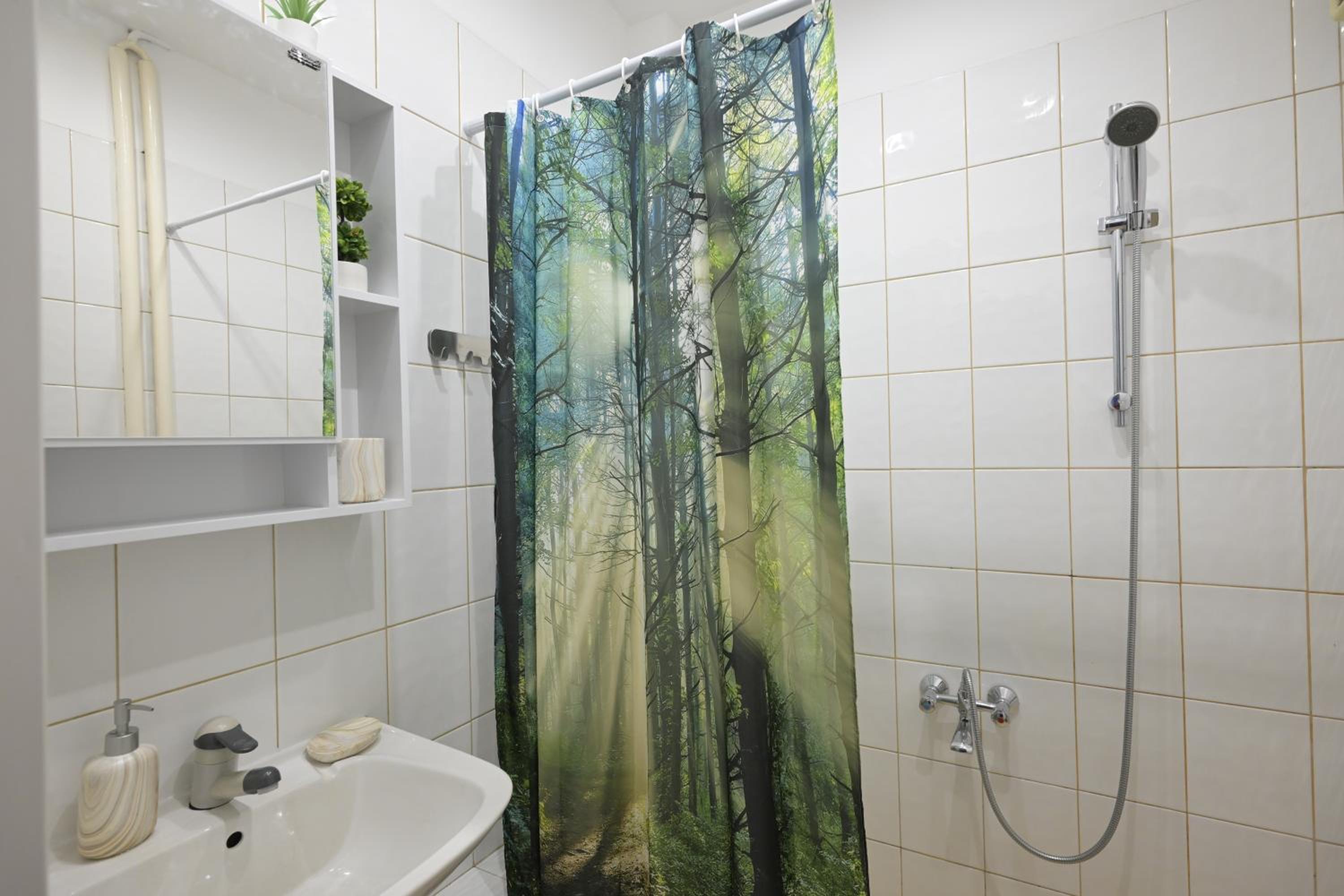 CENTRAL Apartment -Games & PS3- 15 min to NEVSKY CHATHEDRAL