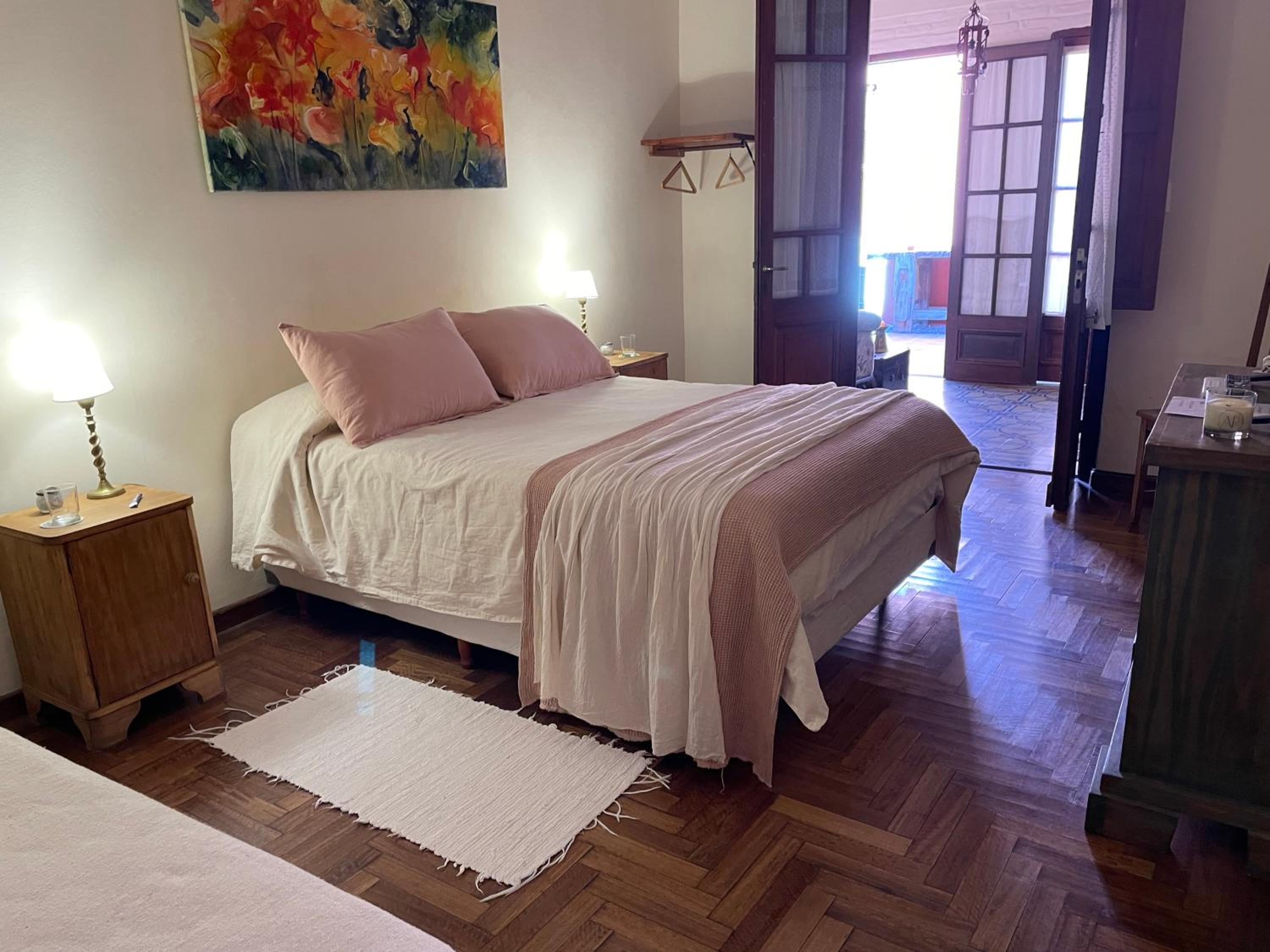 La Escondida, Casa de Huéspedes