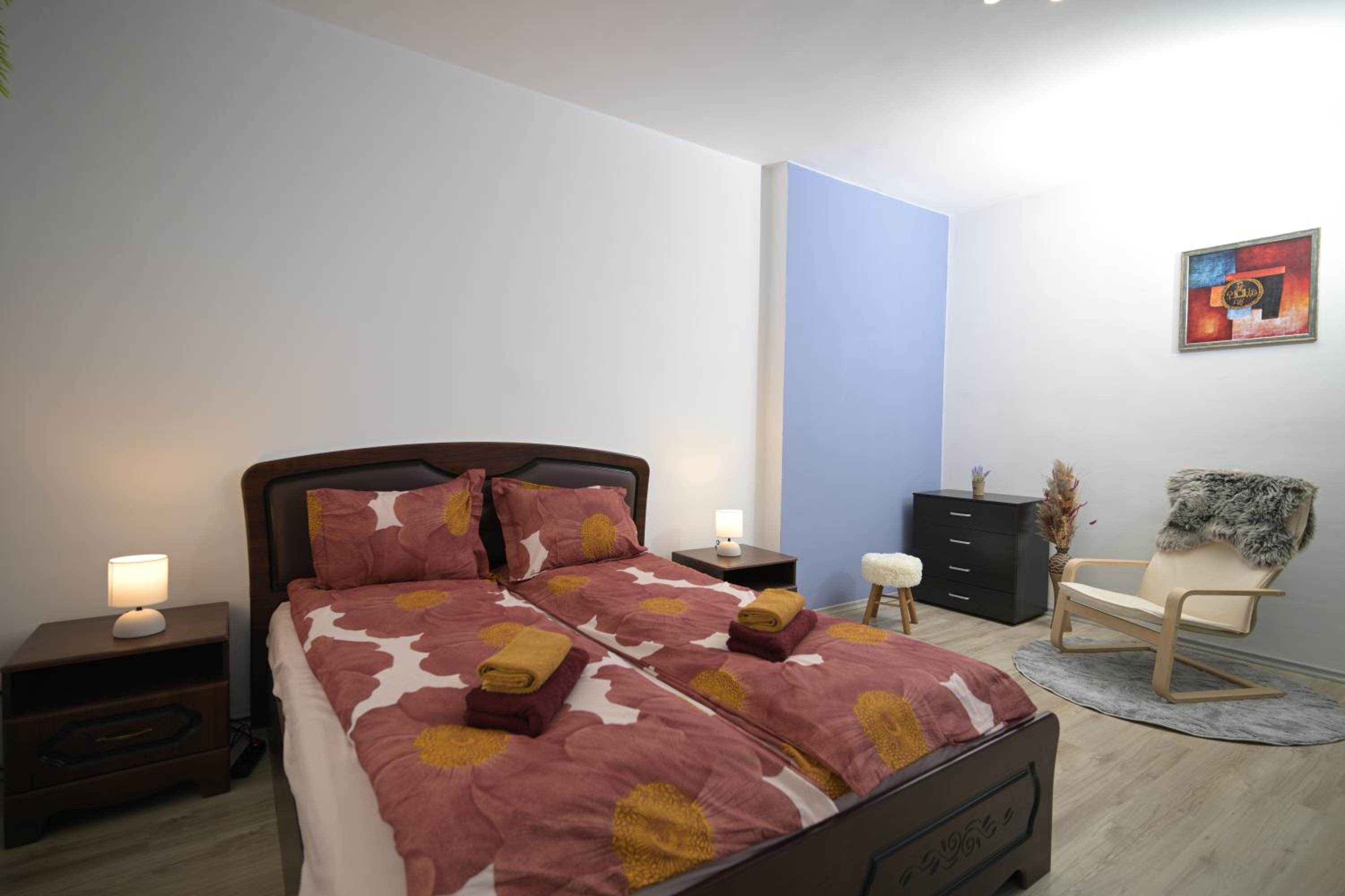 CENTRAL Apartment -Games & PS3- 15 min to NEVSKY CHATHEDRAL