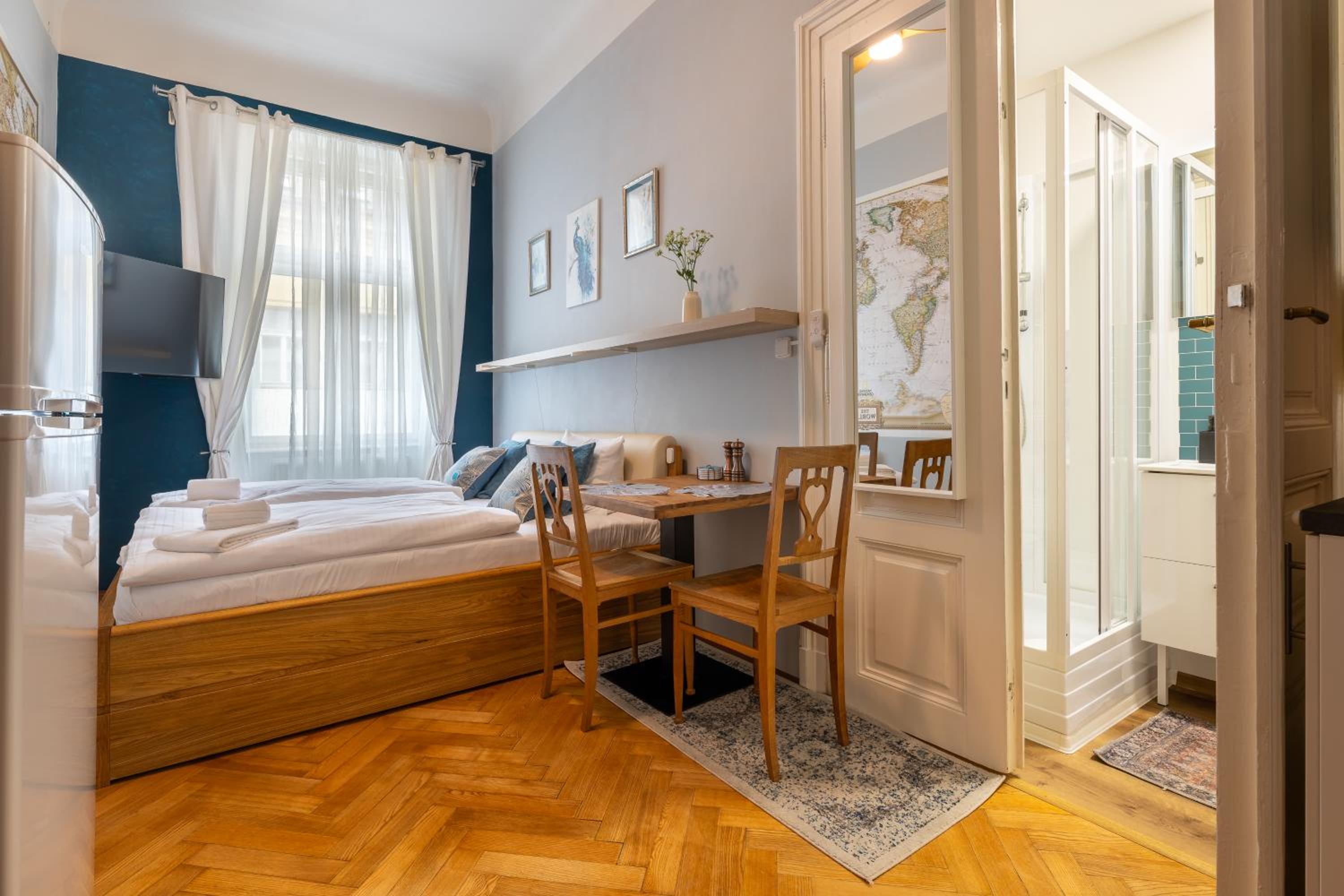 Charming Old Town Apartment by EasyBNB Premium