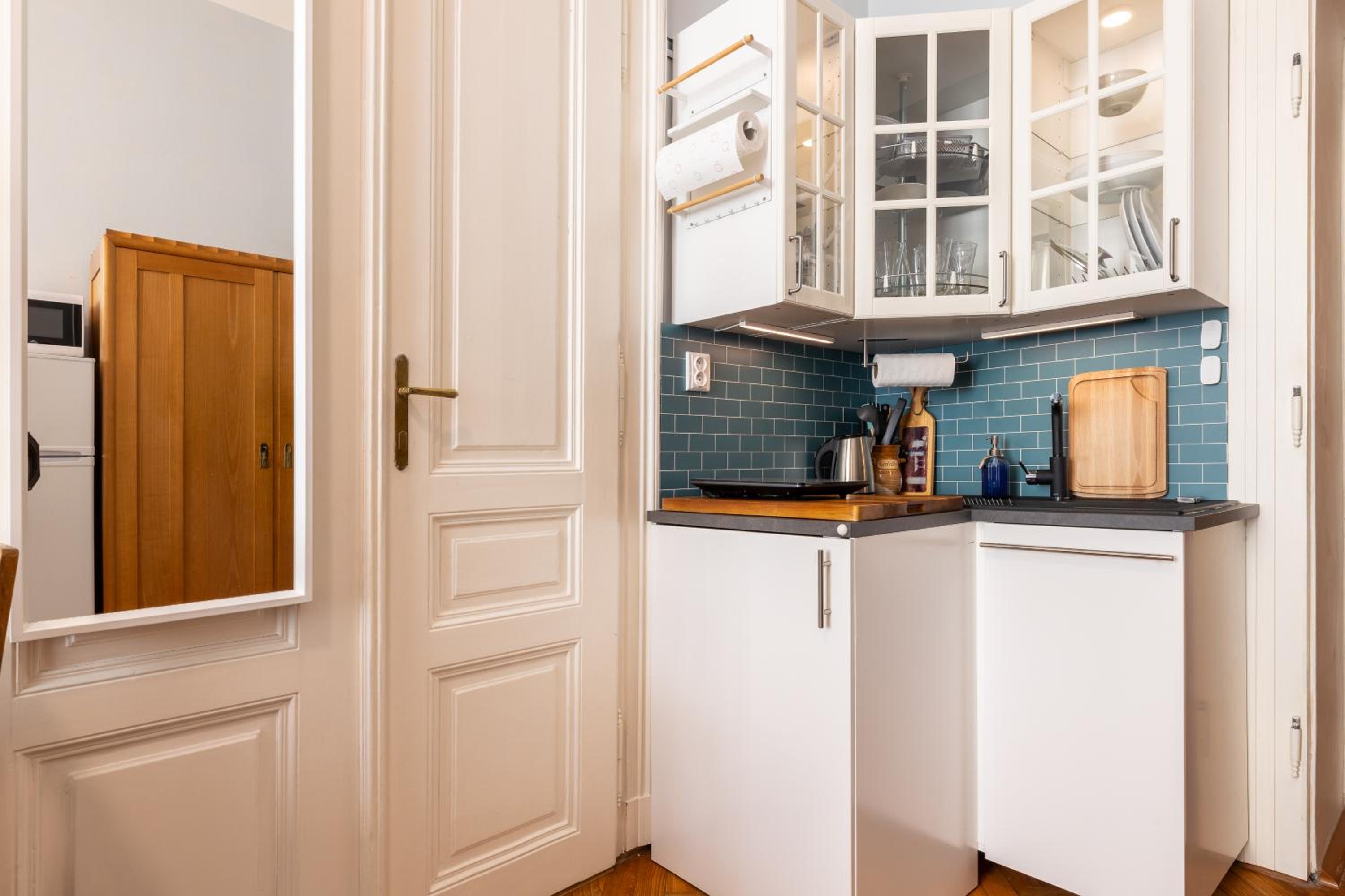 Charming Old Town Apartment by EasyBNB Premium