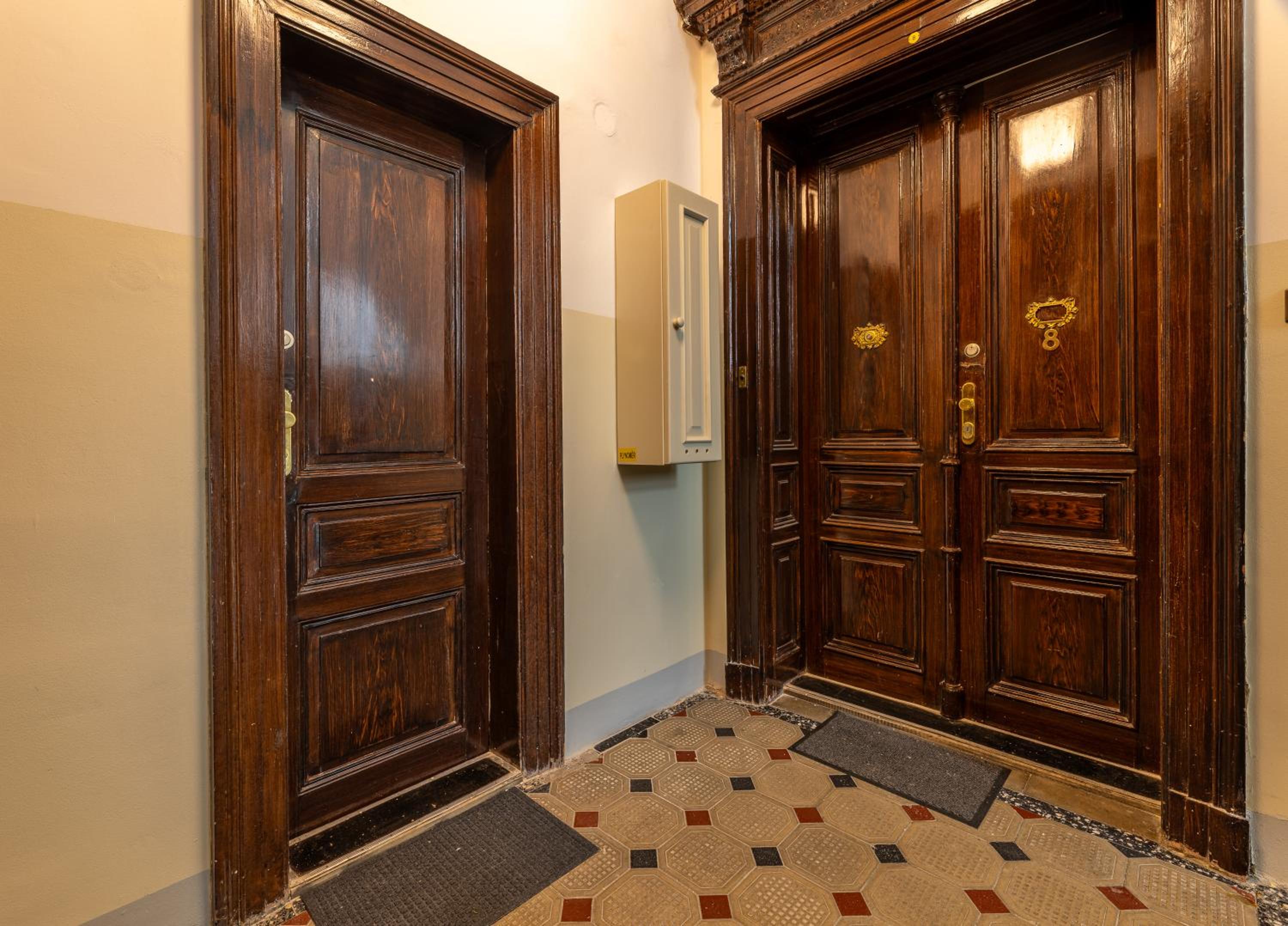 Charming Old Town Apartment by EasyBNB Premium