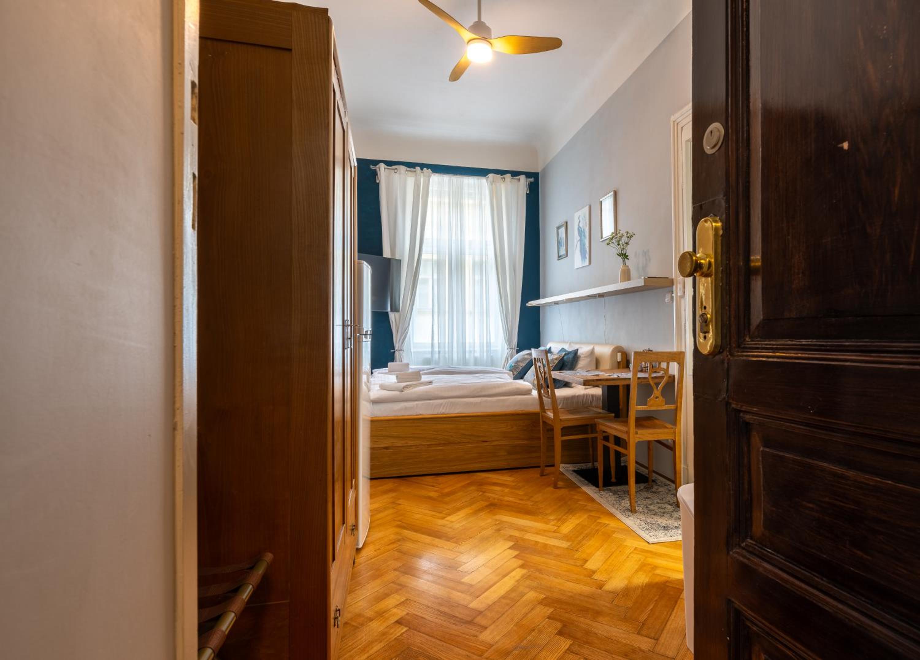 Charming Old Town Apartment by EasyBNB Premium