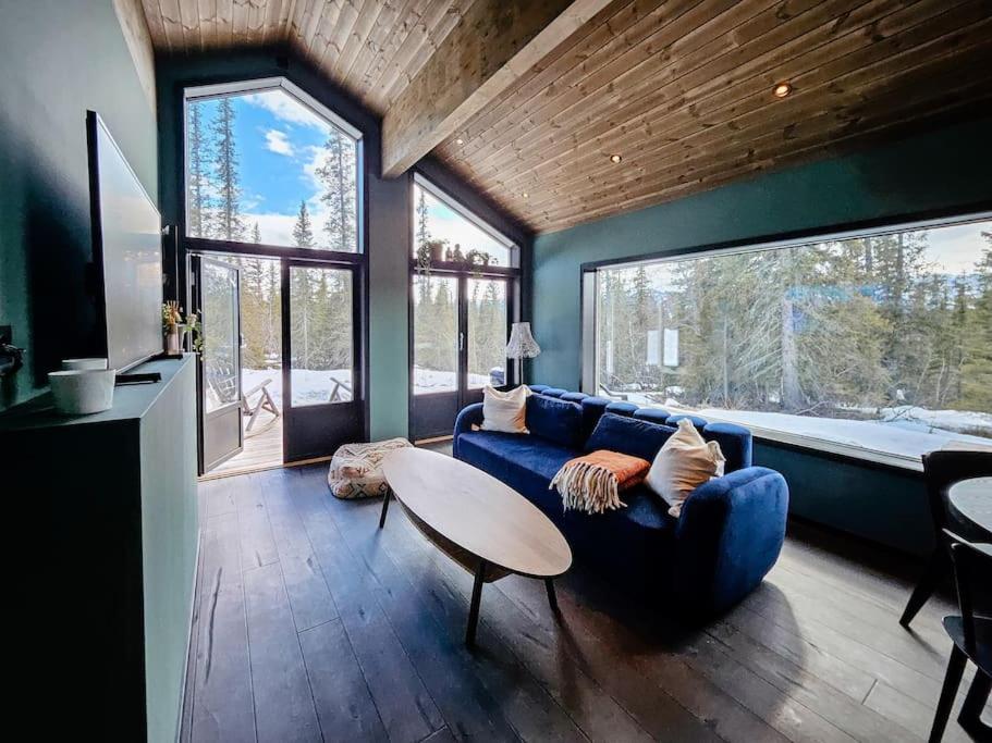Cozy Mountain Cottage with beautiful views & Sauna view 2