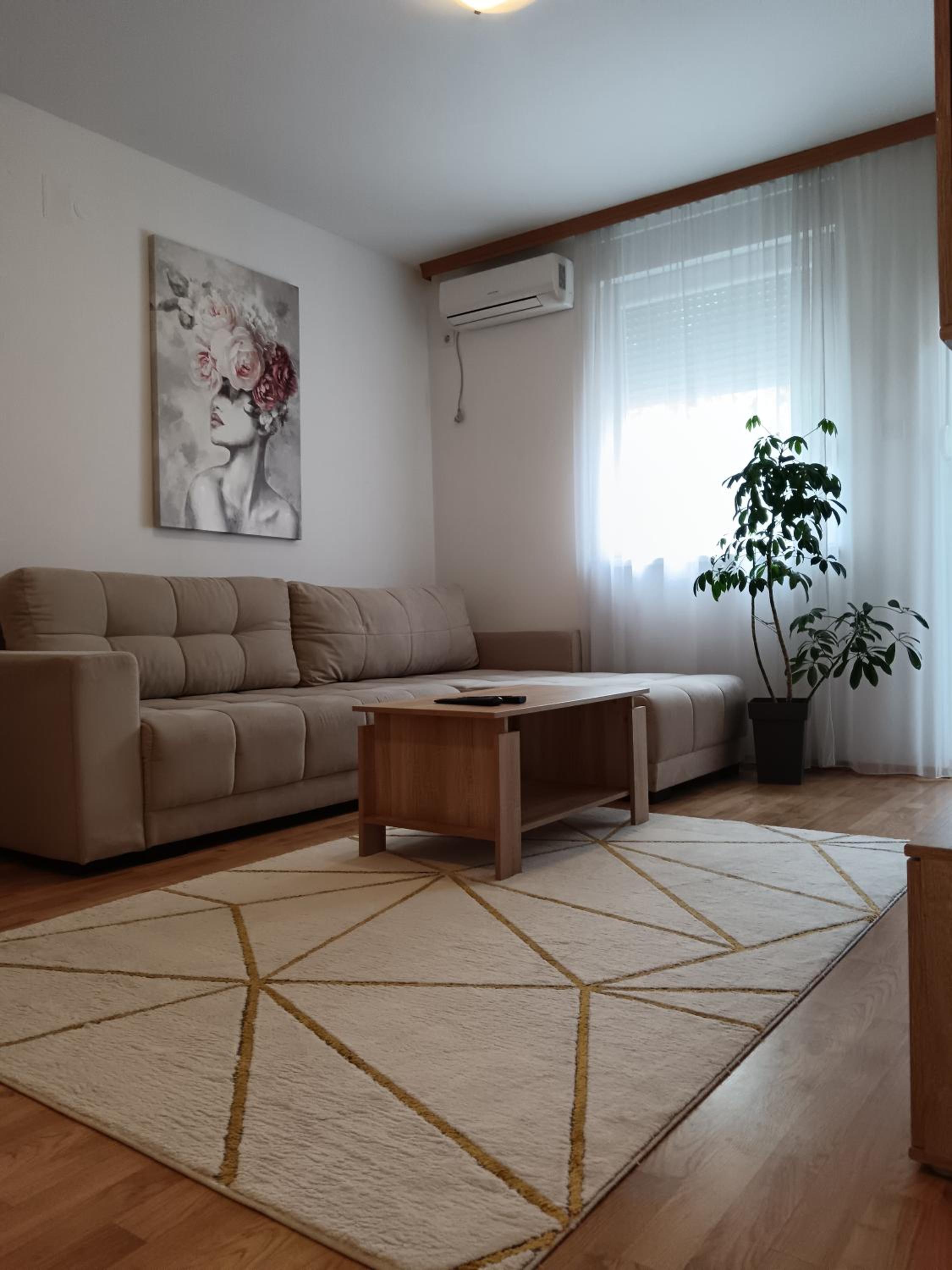 Alacaster apartment with PRIVATE PARKING