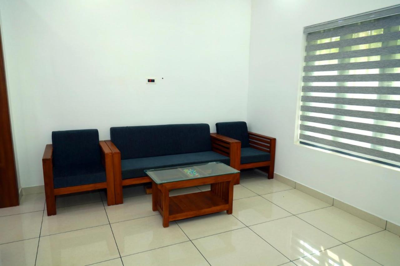 VARENYA 3BHK MUNNAR