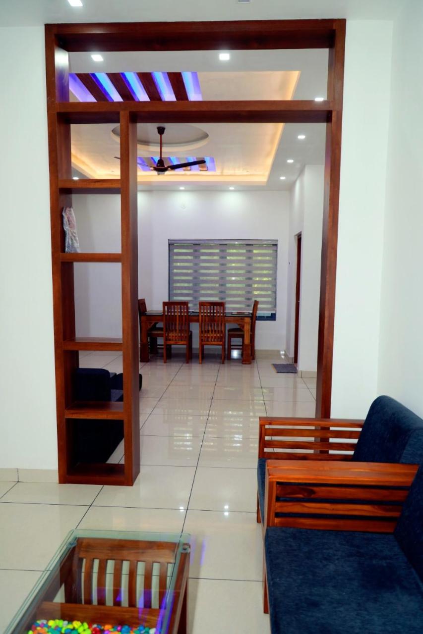 VARENYA 3BHK MUNNAR