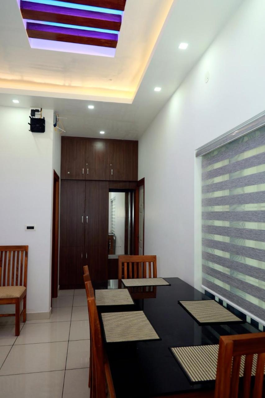 VARENYA 3BHK MUNNAR