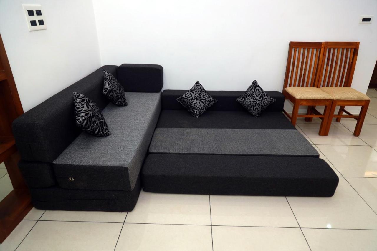 VARENYA 3BHK MUNNAR