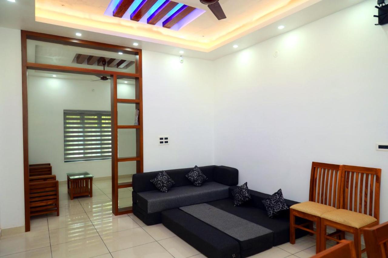 VARENYA 3BHK MUNNAR