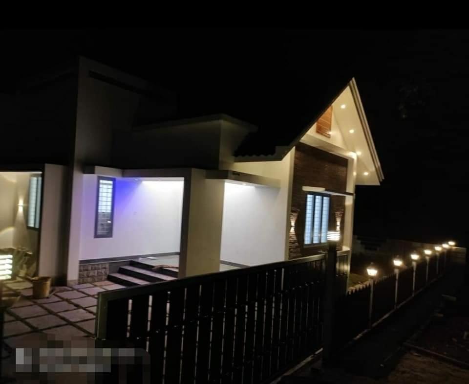 VARENYA 3BHK MUNNAR