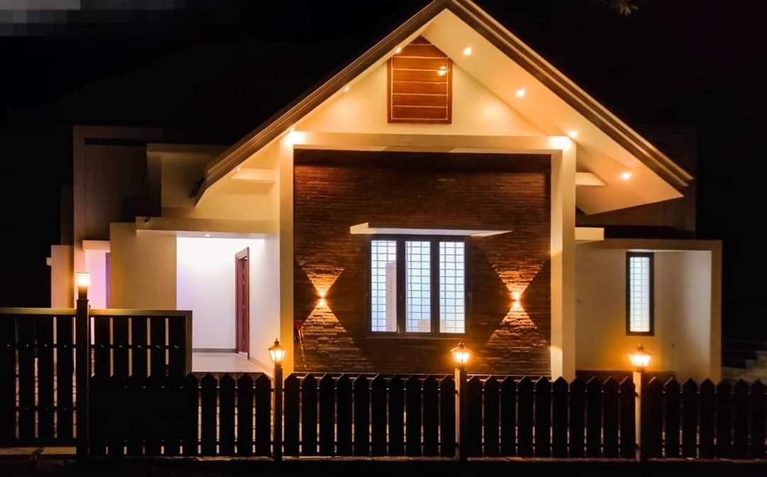 VARENYA 3BHK MUNNAR