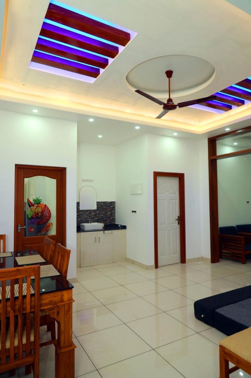 VARENYA 3BHK MUNNAR